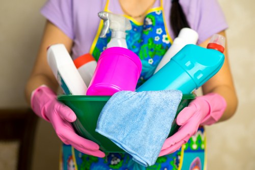 Deep carpet cleaning process for residential carpets